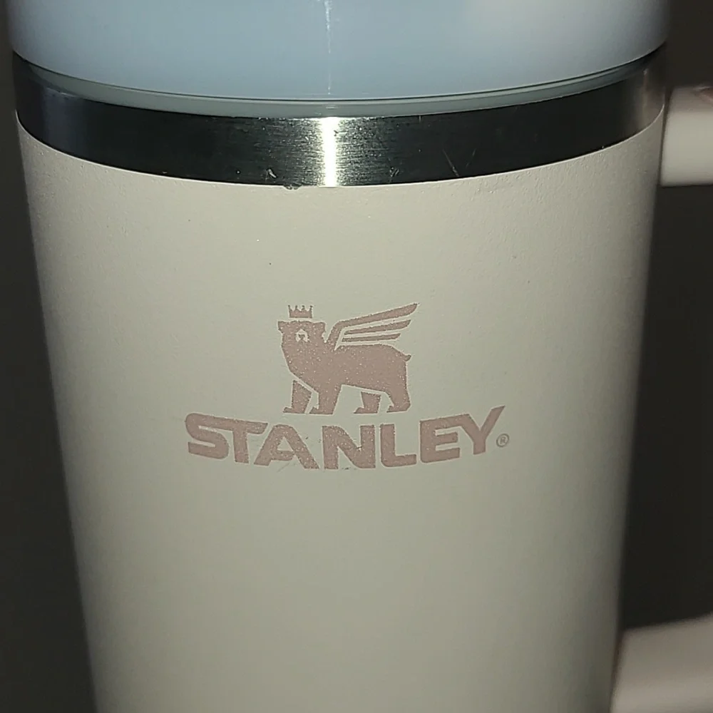 Stanley Light Pink Insulated 40oz Mug - Picture 2 of 7